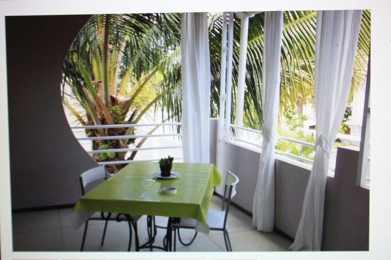Seacret Bay Apartment Pereybere Beach Bagian luar foto