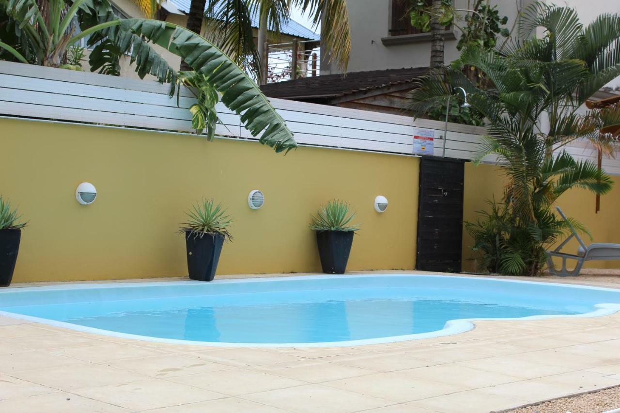 Seacret Bay Apartment Pereybere Beach Bagian luar foto